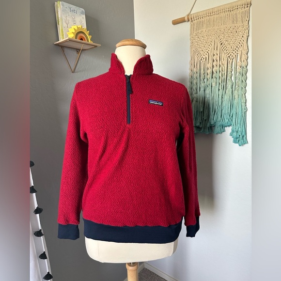 Patagonia women’s woolyester quarter-zip fleece pullover red/navy size L NWOT - Picture 2 of 6